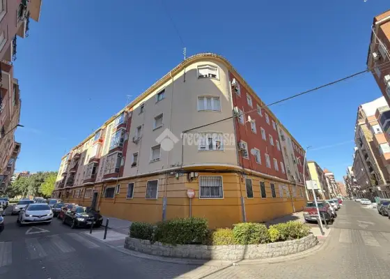 Piso en venta en Talavera De La Reina - Comarca De Talavera, Nuevo Centro, 99.900 €, 88 m2, ref. 663532