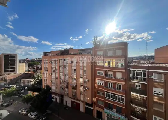 Piso en venta en Talavera De La Reina - Plaza España - Centro Campo De Fútbol, Casco Antiguo, 160.900 €, 95 m2, ref. 518696