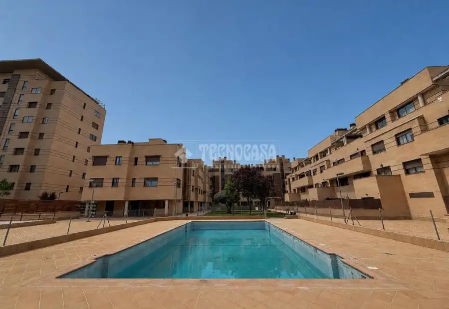 Piso en venta en Yebes - Valdeluz - Yebes - Valdeluz, 239.900 €, 132 m2, ref. 658224 en Yebes