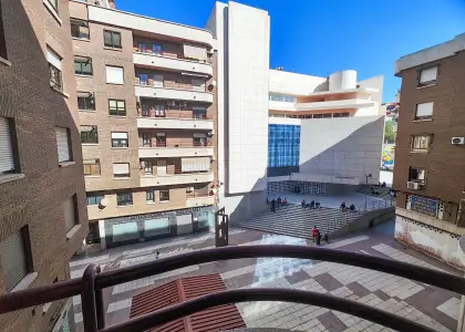 Piso Zona Plaza Mariana Pineda. en Puertollano