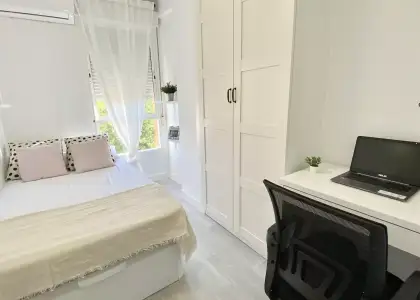 Se alquila habitación en apartamento de 4 dormitorios en Getafe, Madrid en Madrid