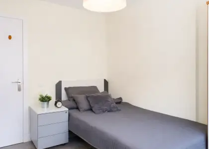 Se alquila habitación en piso compartido de 4 habitaciones en Getafe. en Madrid
