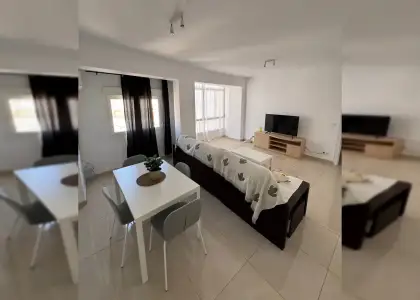 Se alquila habitación en piso compartido de 4 habitaciones en Santa Rita, todos los gastos incluidos. en Almería