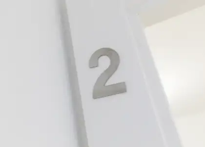 Se alquila habitación en piso compartido de 5 habitaciones en Zaragoza, todos los gastos incluidos. en Zaragoza