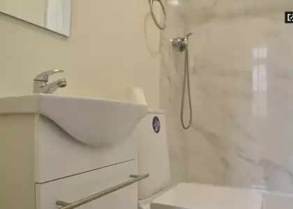 Se alquila habitación en piso de 8 habitaciones en Valencia en Valencia