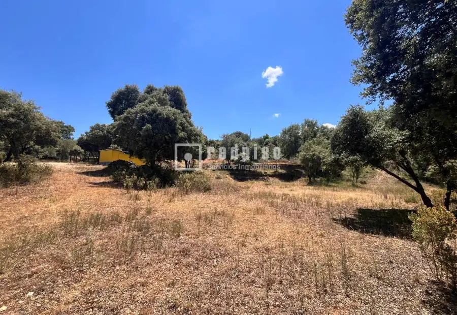 Solar en venta en Hontoba, Guadalajara en Hontoba