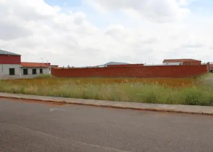 Terreno en venta en calle De la Fuente 13279, Ciudad Real, Valenzuela de Calatrava en Valenzuela de Calatrava