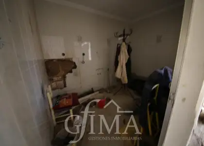 Terreno urbano de 190 m² con proyecto de arquitecto en zona Embajadores en Tomelloso