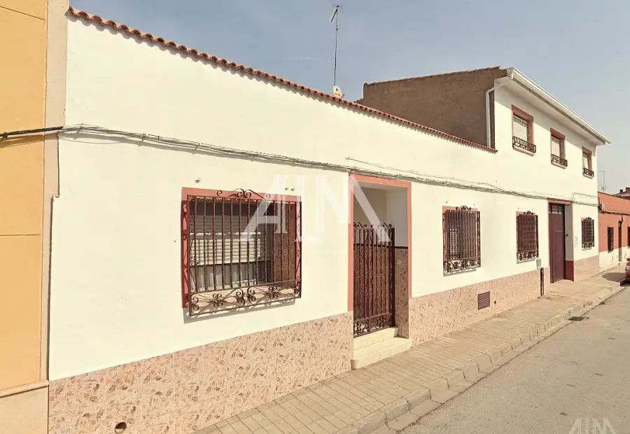 Venta Casa Divina Pastora, Manzanares en Manzanares