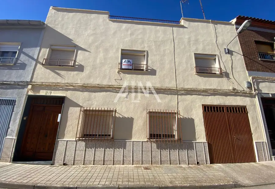 Venta Casa Nuevo Centro de Salud, Manzanares en Manzanares