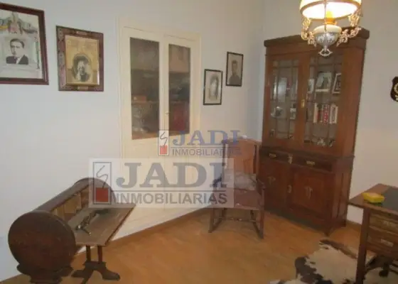 venta de casa en Valdepeñas, CENTRO