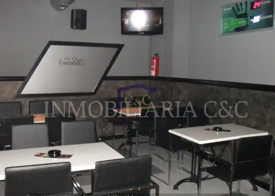 venta de local en Manzanares, Centro