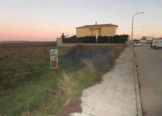 venta de terreno en Valdepeñas, NUEVO VALDEPEÑAS