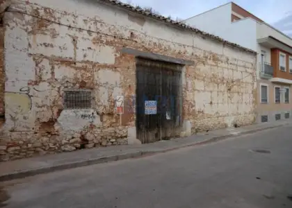 venta de terreno en Valdepeñas, PASEO ESTACION en Valdepeñas