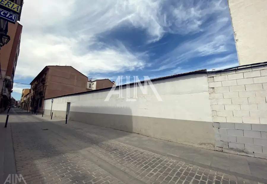 Venta Parcela Empedrada, Manzanares en Manzanares