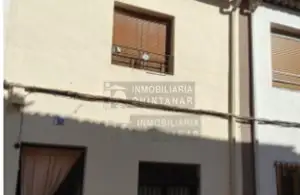 Viviendas/ Casas en venta y alquiler